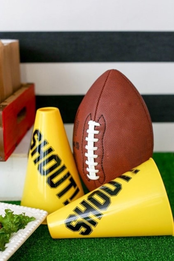 10 Easy and Fun Super Bowl Party Decor Ideas - picture 3
