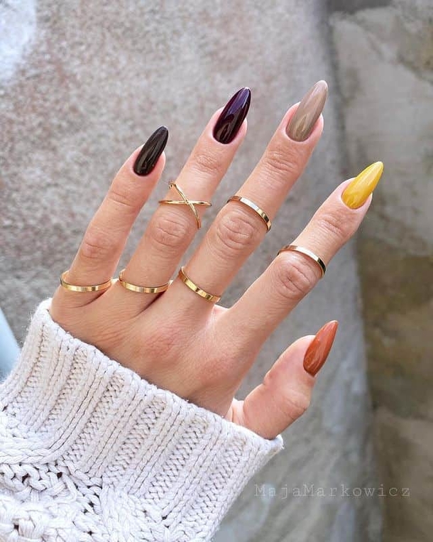10 Extremely Beautiful Stunning Fall Nails To Rock In 2023 - picture 11