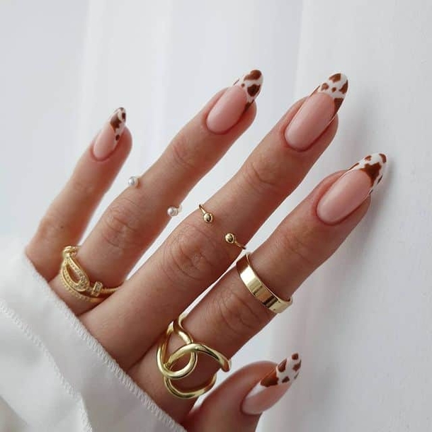10 Extremely Beautiful Stunning Fall Nails To Rock In 2023 - picture 6