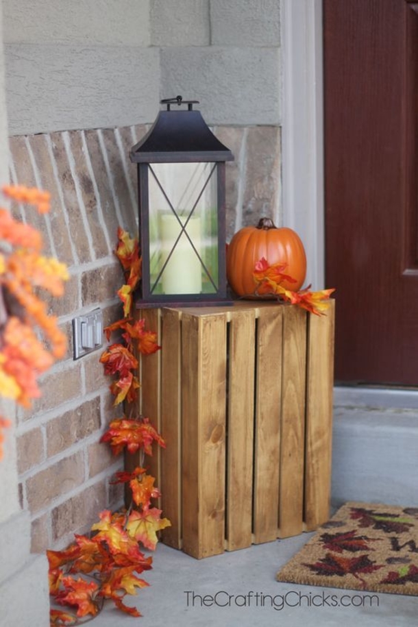 10 Eye-Catching Fall Porch Ideas To You Ready For The Autumn Season - picture 2