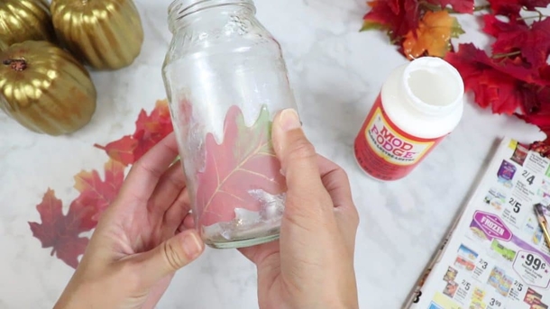 10 Fall Mason Jar Crafts You Have To Make! - picture 6