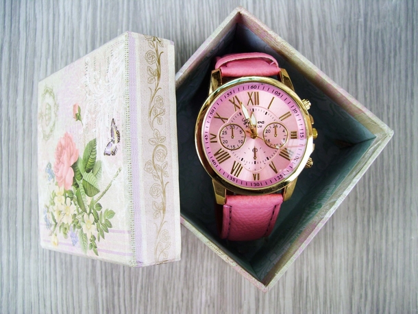 10+ Fashion Accessories For Men And Women - picture 12