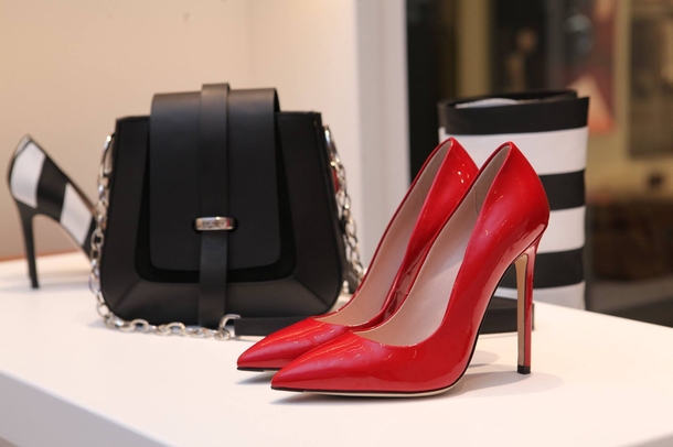 10+ Fashion Accessories For Men And Women - picture 6