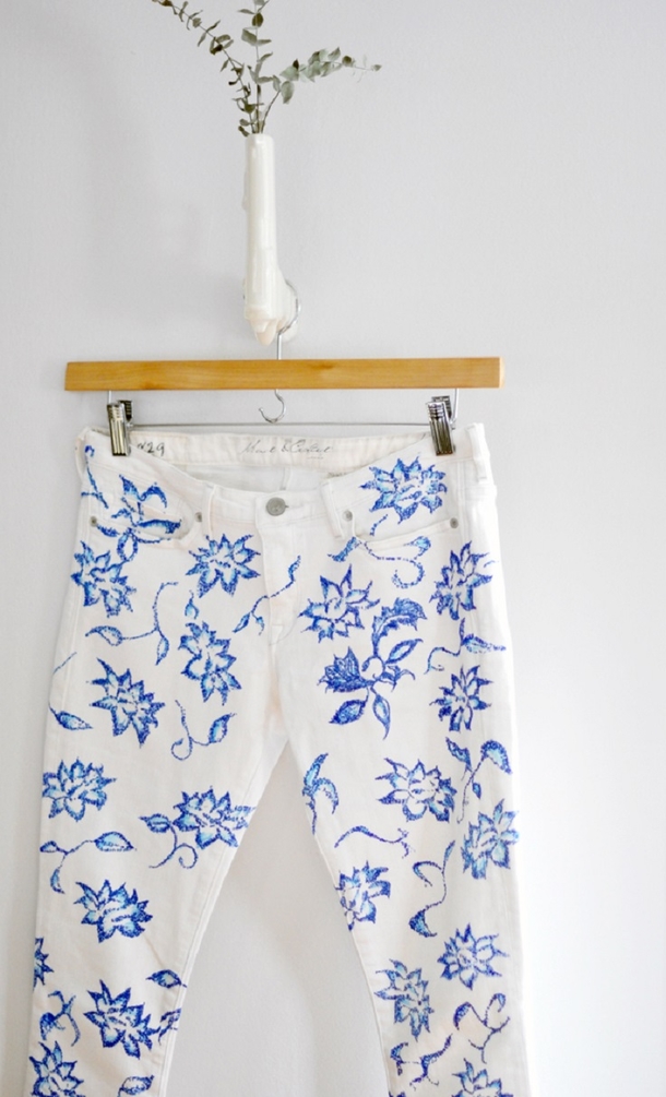 10 Fashionable DIY Tricks For Your Jeans - picture 2