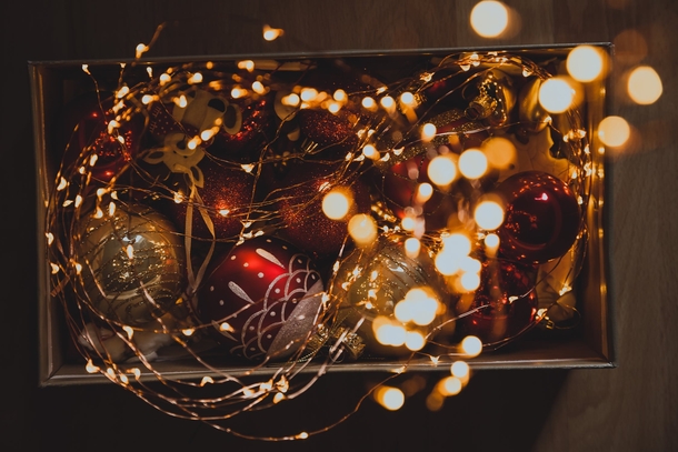 10 Festive Christmas Lights For The Holidays - picture 8