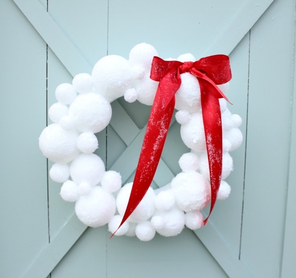 10 Festive Christmas Wreath Projects - picture 11