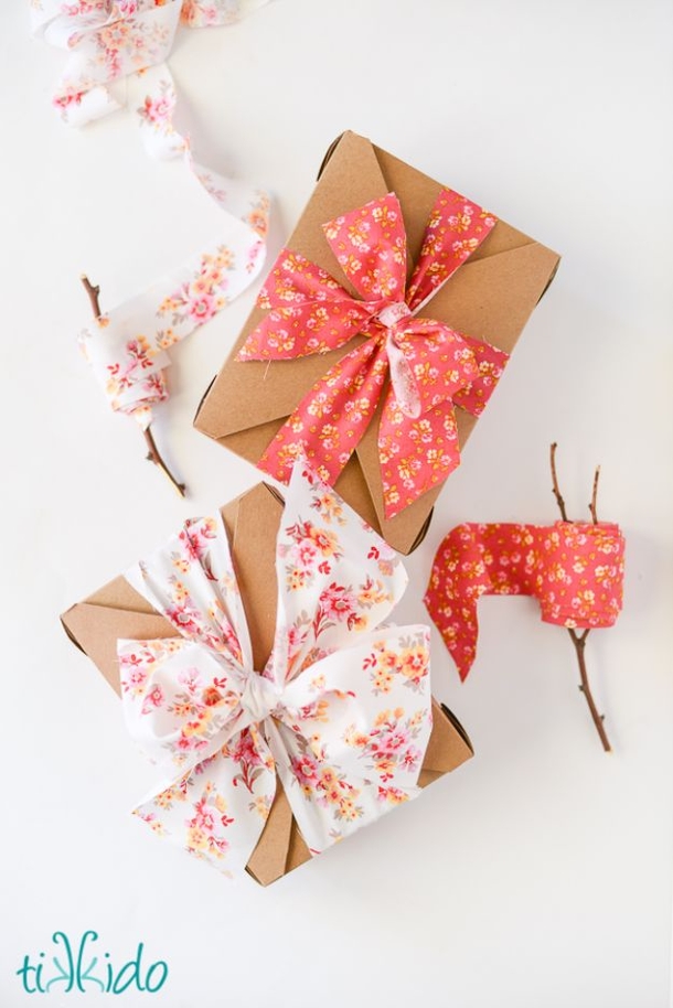 10 Festive DIY Christmas Bow Ideas - picture 3
