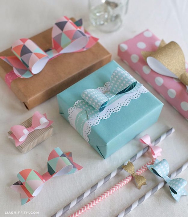 10 Festive DIY Christmas Bow Ideas - picture 7