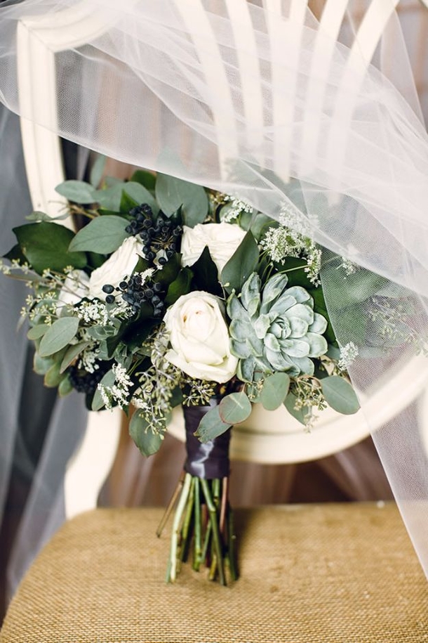 10 Flower Bouquets You Can Make For Your Wedding - picture 11