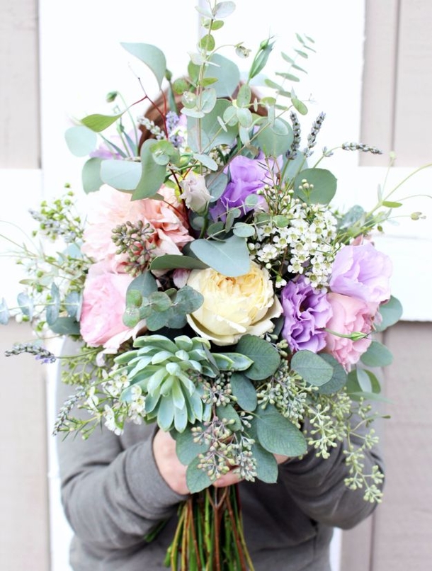 10 Flower Bouquets You Can Make For Your Wedding - picture 2