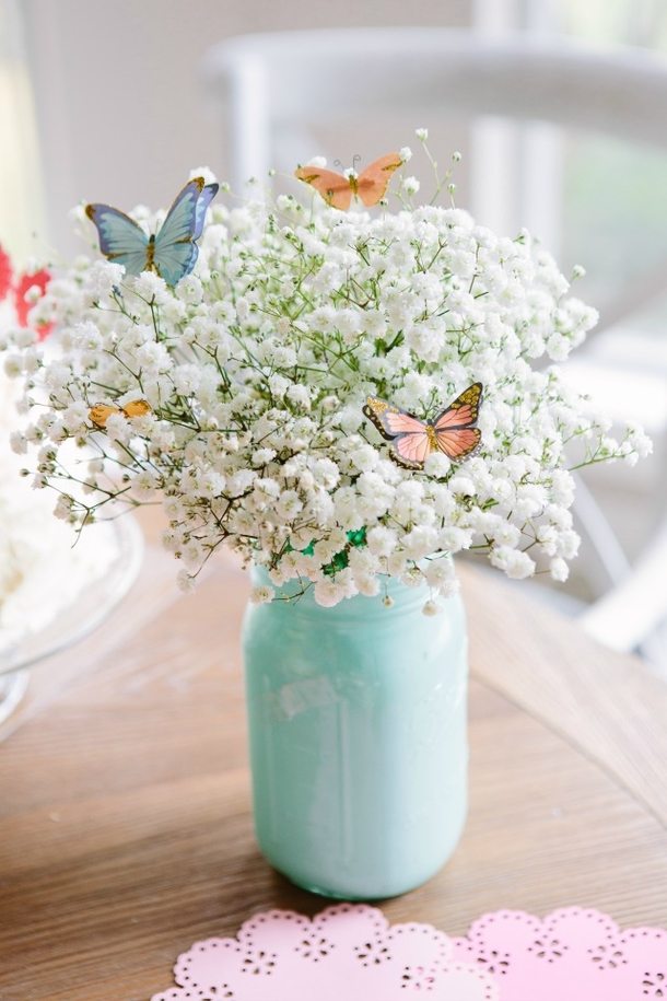 10 Gorgeous Easter Home Decor Ideas You Won't Have to Hunt For - picture 8