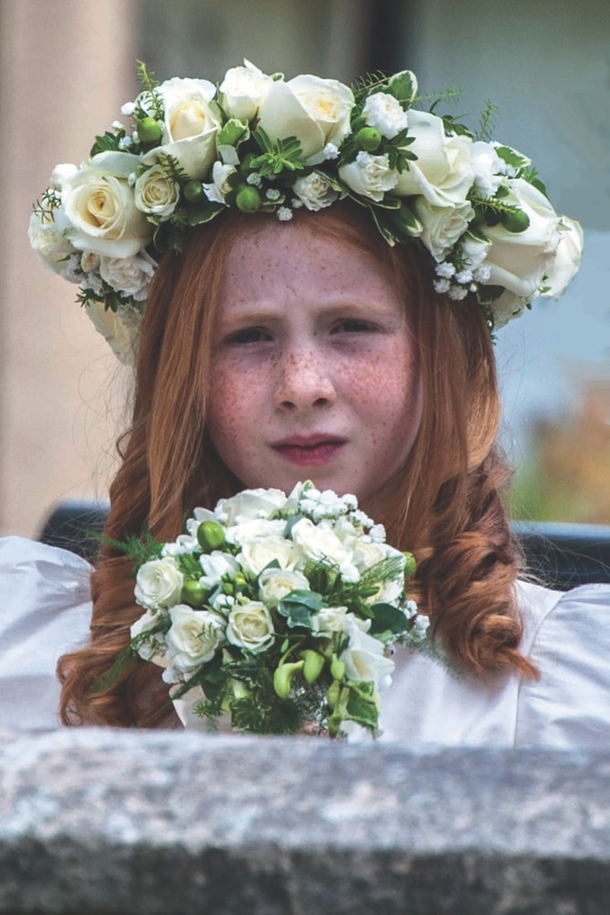 10 Gorgeous Flower Crown Looks To Try - picture 10