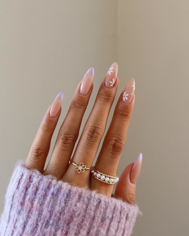 10 Gorgeous Lavender Nail Designs For 2023 - picture 9