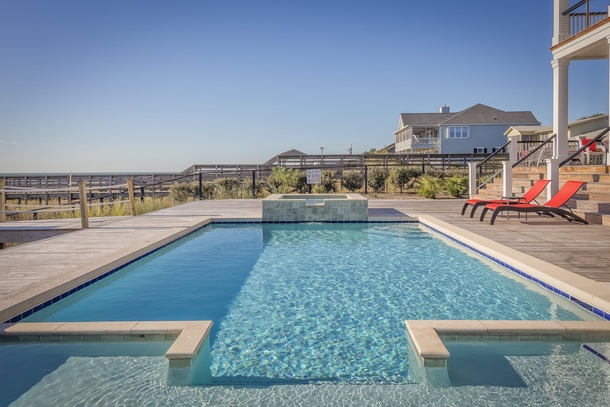10 Great Backyard Pool Ideas - picture 5