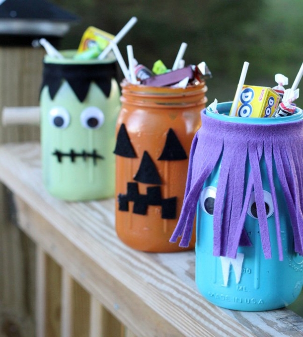 10 Halloween Mason Jar Decor Ideas - picture 6