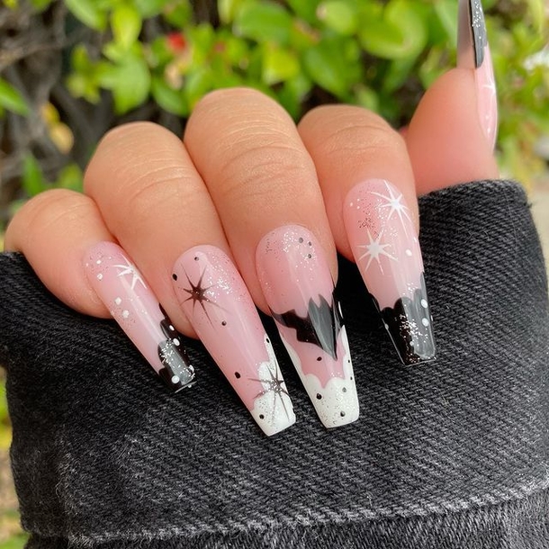 10 Halloween Nail Designs & Ideas To Get You In The Spooky Spirit - picture 10