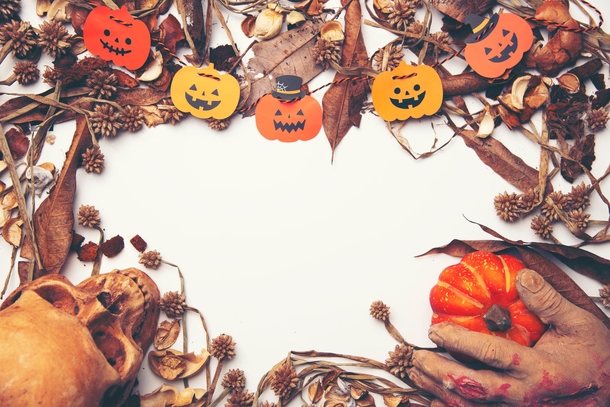 10 Halloween Themed Wallpapers And Backgrounds - picture 3