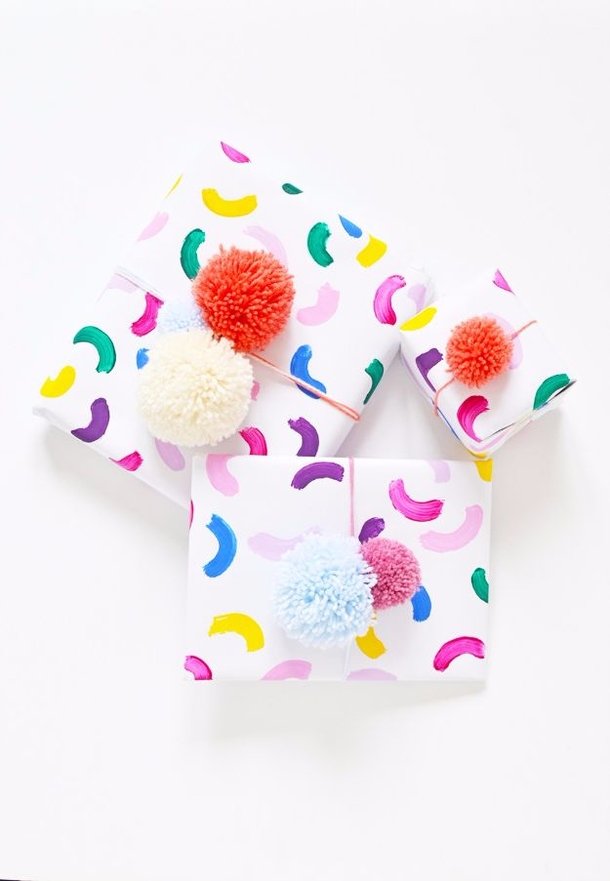 10 Holiday DIY Gift Wrapping Craft Ideas - picture 4