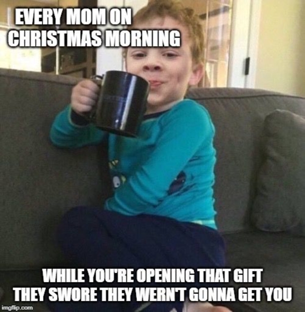 10 Holiday Memes To Bring You A Little Joy This Christmas - picture 11
