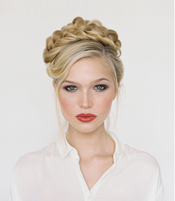 10 Holiday Party Hairdos And Hairstyles - picture 9