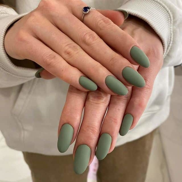 10 Incredible Matte Nails That Will Look Beautiful On You - picture 4