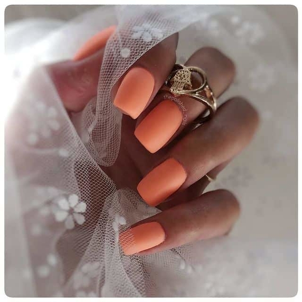 10 Incredible Matte Nails That Will Look Beautiful On You - picture 6
