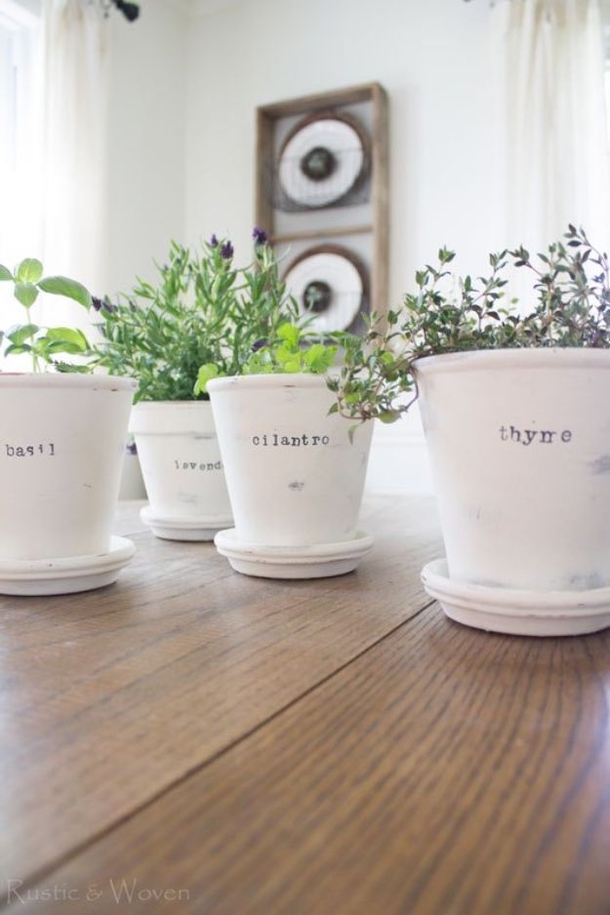 10 Inspiring Farmhouse DIY Ideas & Decor - picture 9
