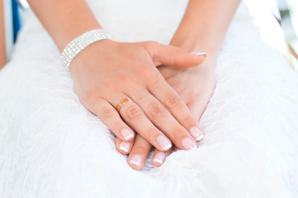 10 Inspiring Manicure Nail Ideas For Women - picture 11