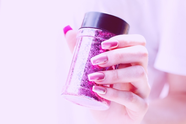 10 Inspiring Manicure Nail Ideas For Women - picture 7