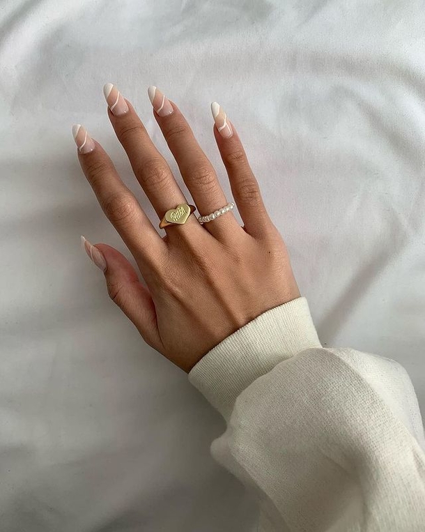 10 Inspiring Neutral Nail Designs Any Woman Will LOVE - picture 7