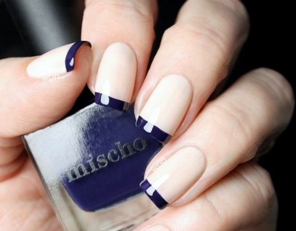 10 Inspiring Winter Nail Designs - picture 3