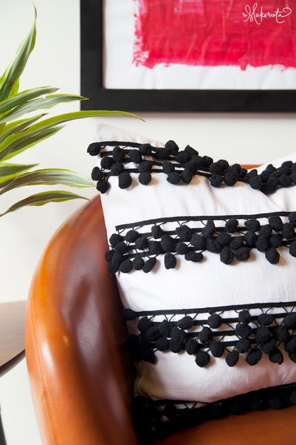 10 Lovely DIY Pillowcases You Must Have In Your Bedroom - picture 2
