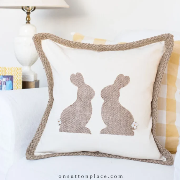 10 Lovely Farmhouse Easter Decorations For 2023 - picture 9
