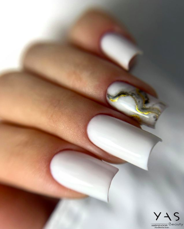 10+ Marble Nails For A Sophisticated Look - picture 11