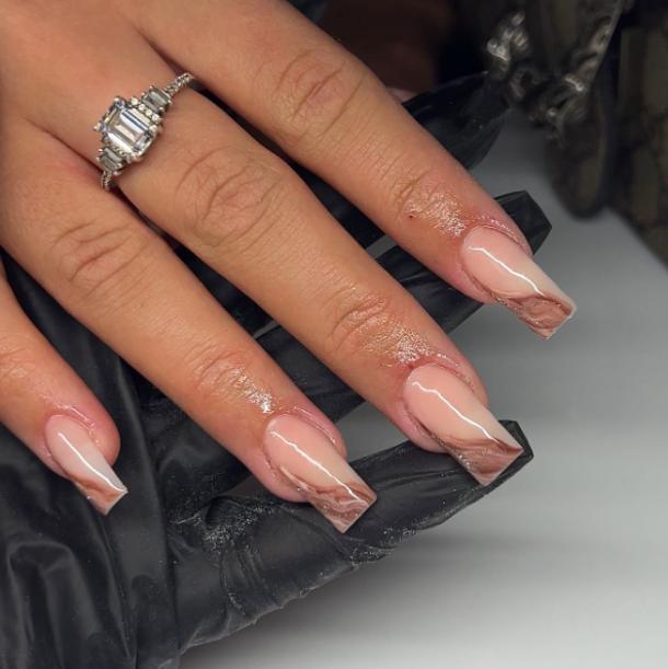 10+ Marble Nails For A Sophisticated Look - picture 2