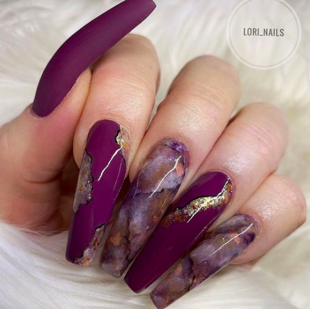 10+ Marble Nails For A Sophisticated Look - picture 8