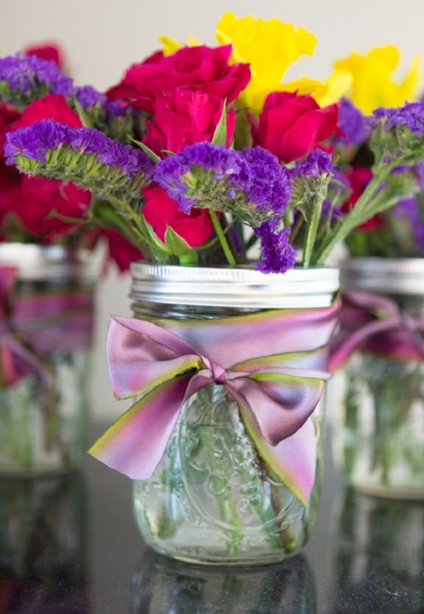 10 Mason Jar Floral Arrangement Ideas - picture 8
