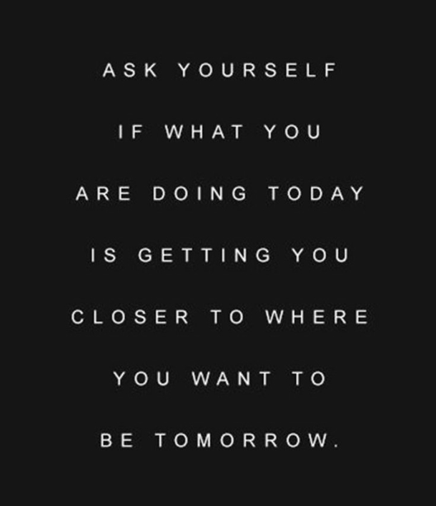 10 Motivating Life Quotes To Help Push You Forward - picture 4