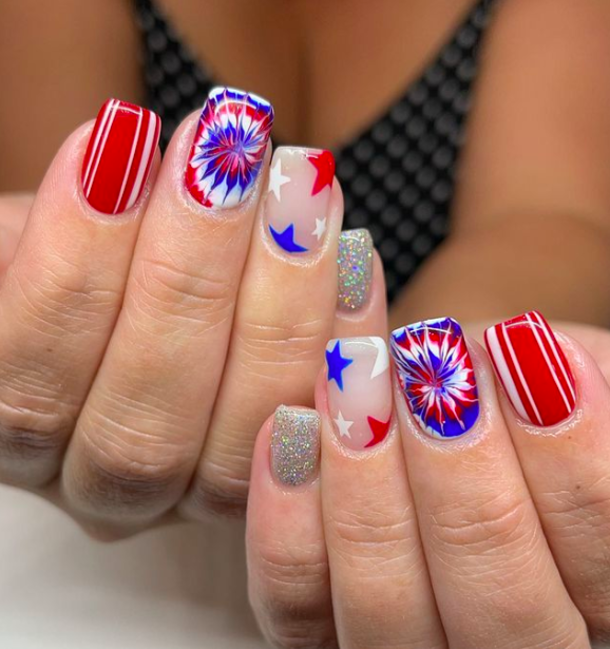 10 Must-Try 4th of July Nail Designs for 2023 - picture 8