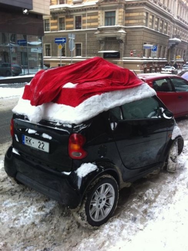 10 Of The Most Funny Christmas Decorations Ever - picture 7