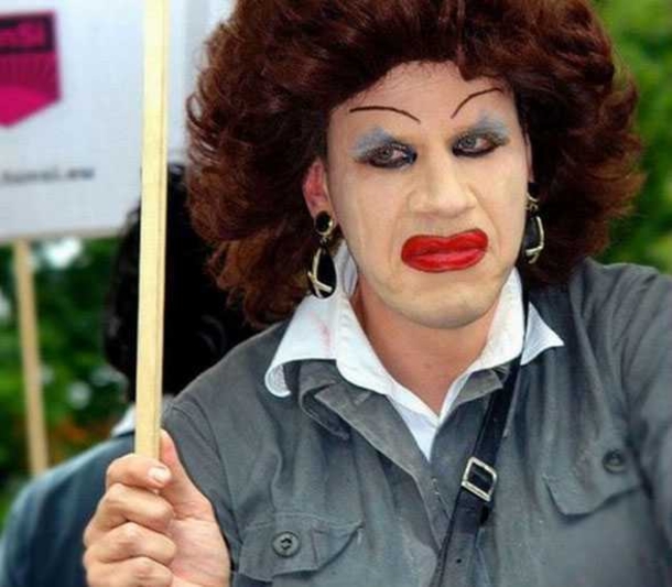 10 Of The Worst Makeup Fails Ever! You Will See These And Become Shocked! - picture 10
