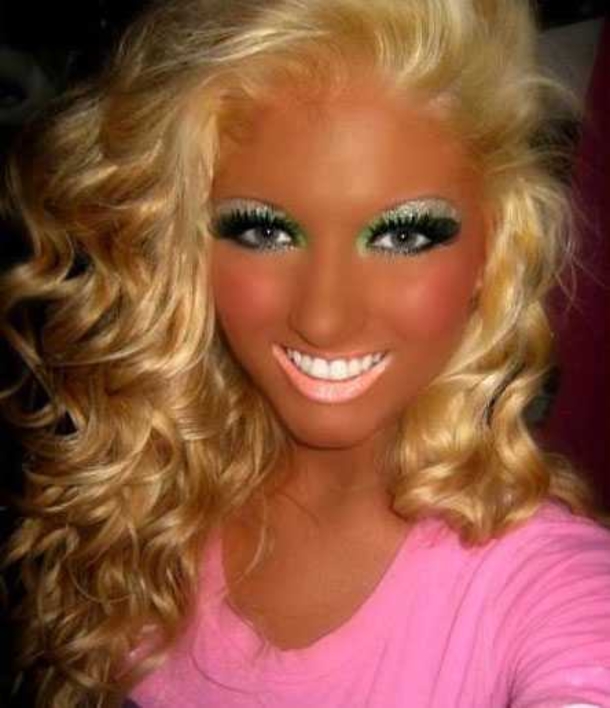 10 Of The Worst Makeup Fails Ever! You Will See These And Become Shocked! - picture 12