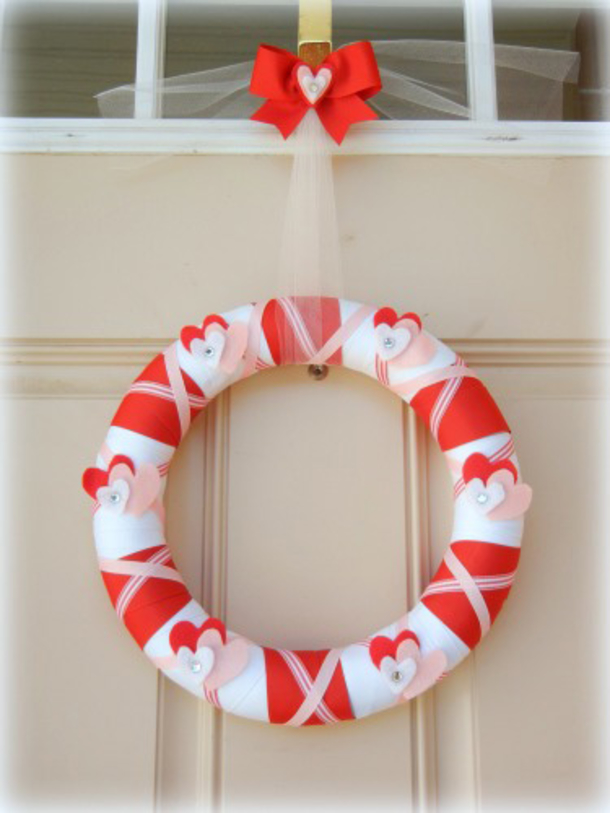 10 Oh So Sweet Valentine's Day Wreaths - picture 3