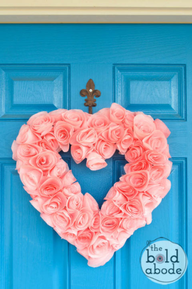 10 Oh So Sweet Valentine's Day Wreaths - picture 7