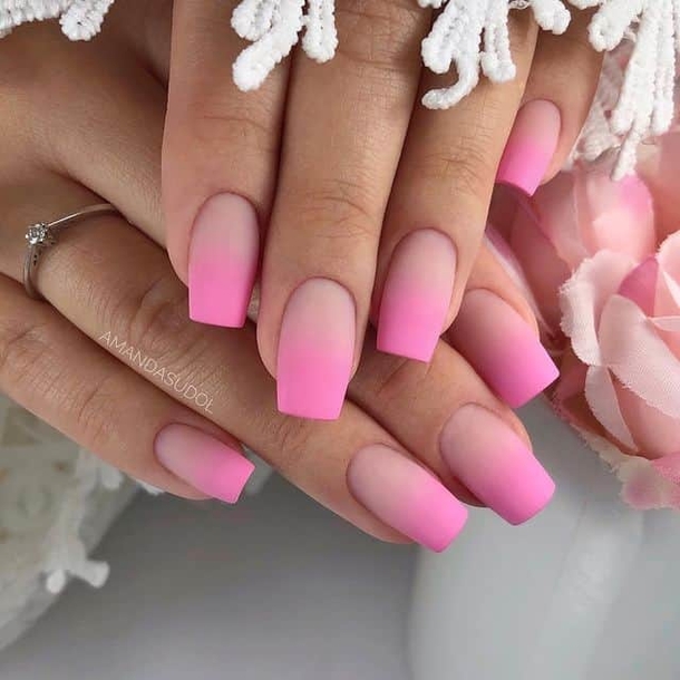10 Outstanding Ombre Nails You Need To Try! - picture 8