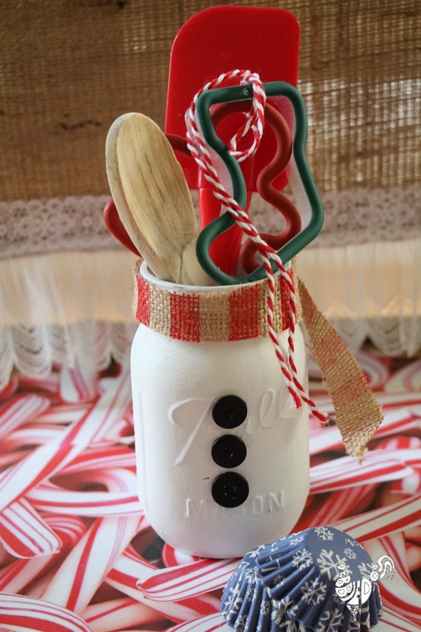 10 Perfect Gift In A Jar Ideas To Give To Your Loved Ones This Christmas - picture 3
