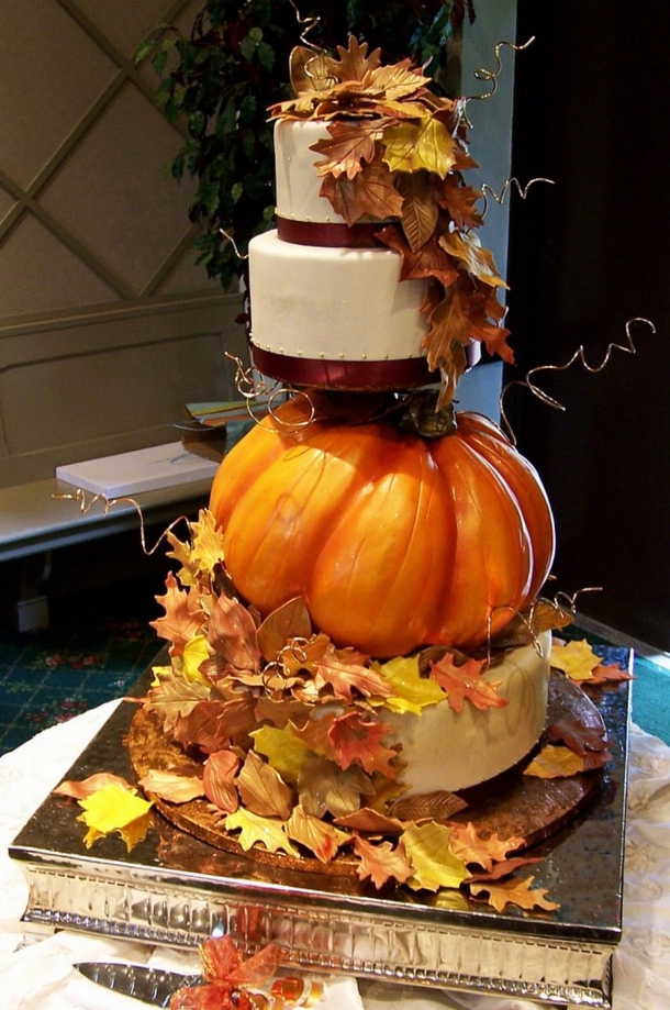 10 Perfect Wedding Cakes For The Fall - picture 5
