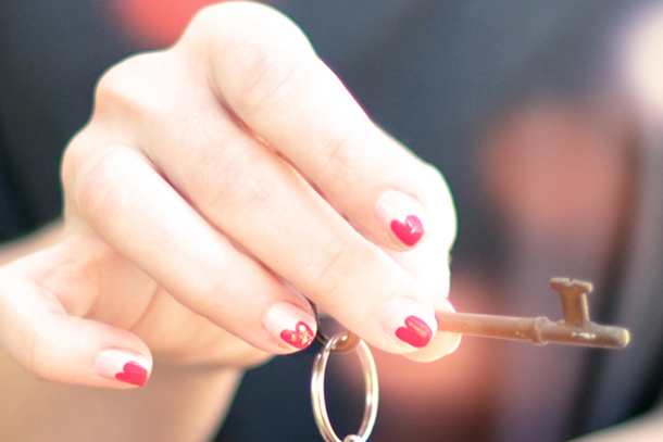 10 Pretty Valentine's Day Manicure Ideas - picture 8