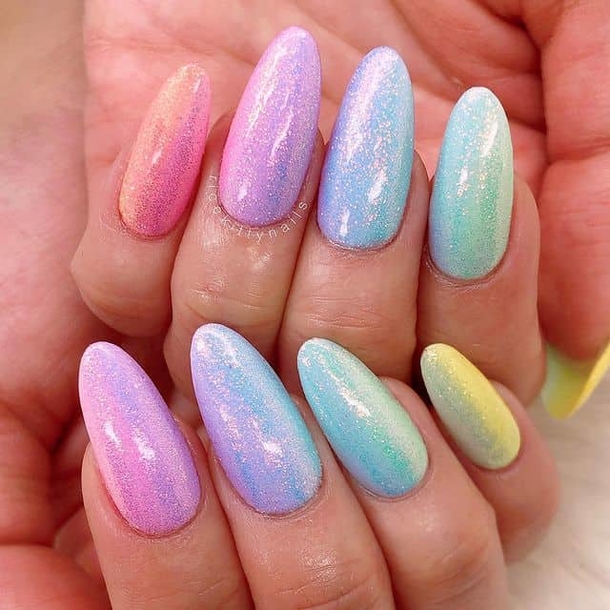 10 Rainbow Nails That Will Help Brighten Up Your Summer! - picture 3