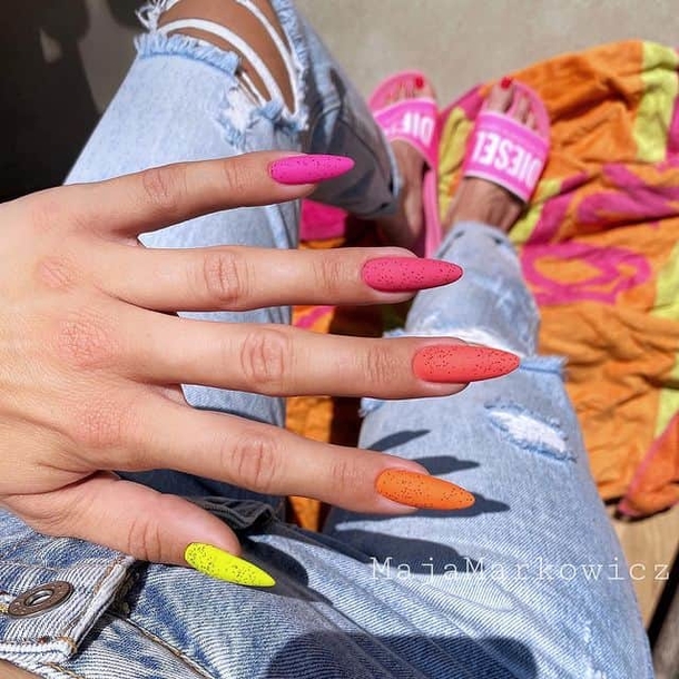 10 Rainbow Nails That Will Help Brighten Up Your Summer! - picture 6